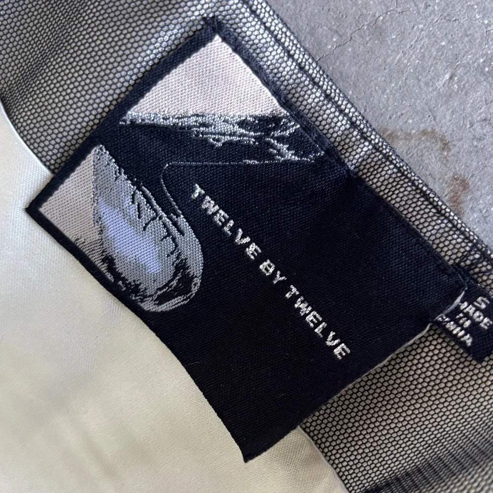 Twelve by Twelve Black and Silver Mesh Detail - Picture 2 of 2